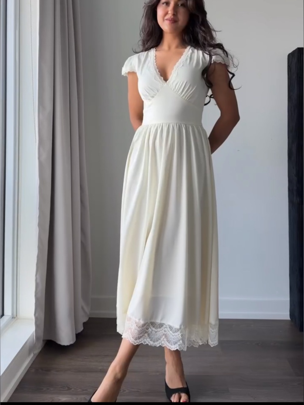 RIHOAS Apricot Lace V-Neck Maxi Dress - Picture 3 of 6